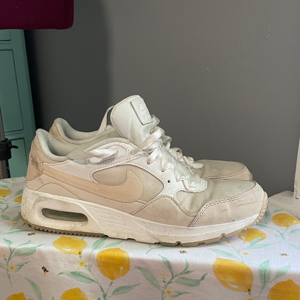 Nike Women's Sneakers in White and Cream